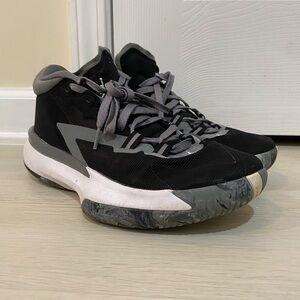 Nike Jordan Zion 1 TB Black White Grey Basketball Sneakers Men's 8.5